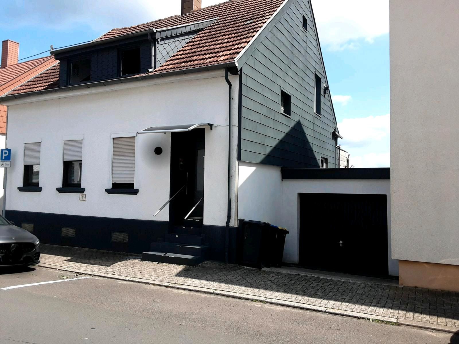 Mehrfamilienhaus zum Kauf 285.000 € 11 Zimmer 215 m²<br/>Wohnfläche 961 m²<br/>Grundstück Wellesweiler Neunkirchen 66539