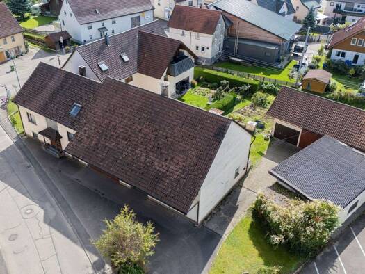 Einfamilienhaus zum Kauf 589.000 € 8 Zimmer 160 m² 1.336 m² Grundstück Schwabbach Bretzfeld 74626