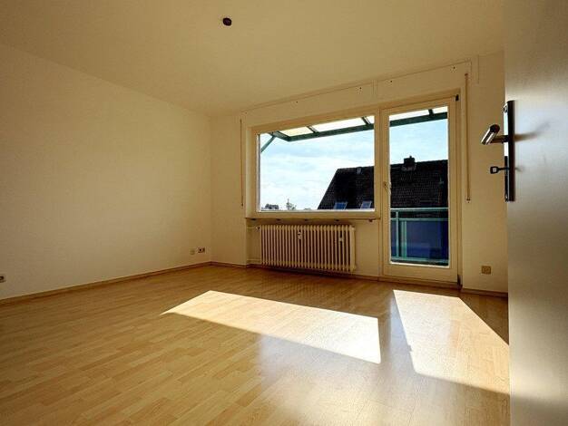 Wohnung zur Miete 540 € 1,5 Zimmer 28 m² 3. Geschoss Fechenheim Ost 60386