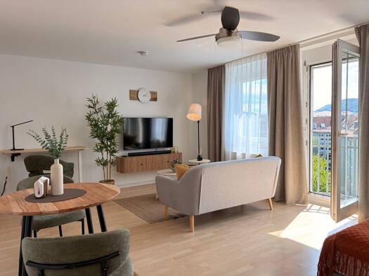 Studio zur Miete 1.950 € 1,5 Zimmer 39 m² frei ab 05.10.2026 Altstadt Freiburg im Breisgau 79098
