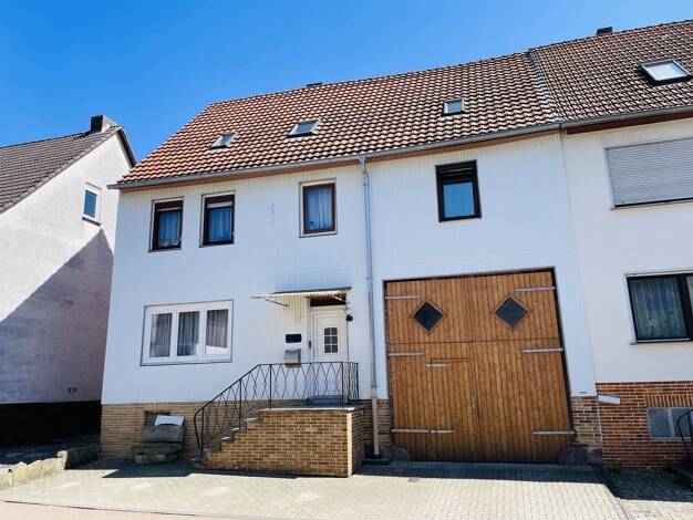 Reihenendhaus zum Kauf 148.000 € 8 Zimmer 209,5 m² 905 m² Grundstück Hofgeismar 34369