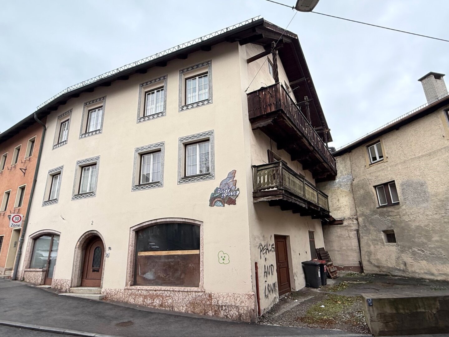 Mehrfamilienhaus zum Kauf 874.000 € 8 Zimmer 297,2 m²<br/>Wohnfläche 222 m²<br/>Grundstück Innsbruck Innsbruck 6020