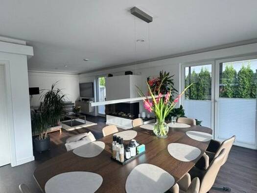 Doppelhaushälfte zur Miete 3.450 € 5,5 Zimmer 150 m² 450 m² Grundstück frei ab sofort Sasel Wandsbek 22393