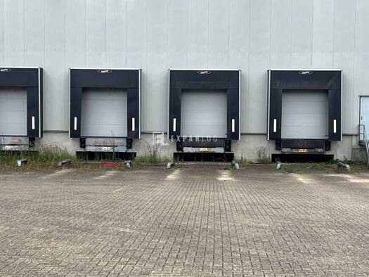 Lagerhalle zur Miete 3.888 m² Lagerfläche teilbar ab 1.288 m² Ohligs-Aufderhöhe Solingen 42697