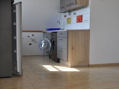 Wohnung zur Miete 590 € 3 Zimmer 79 m² Geschoss 2/2 frei ab sofort Mistelbach Mistelbach 95511