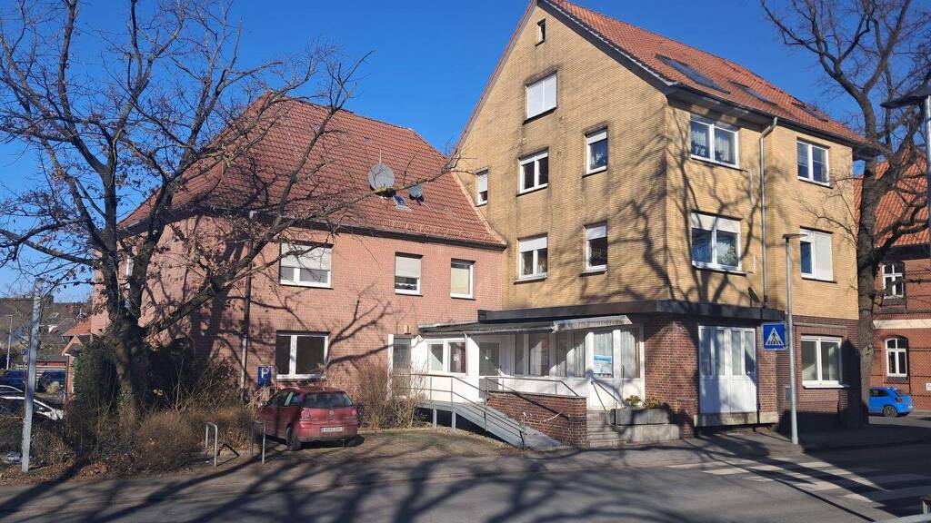 Gewerbeobjekt zum Kauf als Kapitalanlage geeignet 1.588.000 € 2.615 m² 4.180 m² Grundstück Hauptstraße 41-43 Luthe Wunstorf 31515
