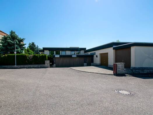 Einfamilienhaus zum Kauf 530.000 € 8 Zimmer 275,5 m² 995 m² Grundstück Aurich Vaihingen an der Enz 71665
