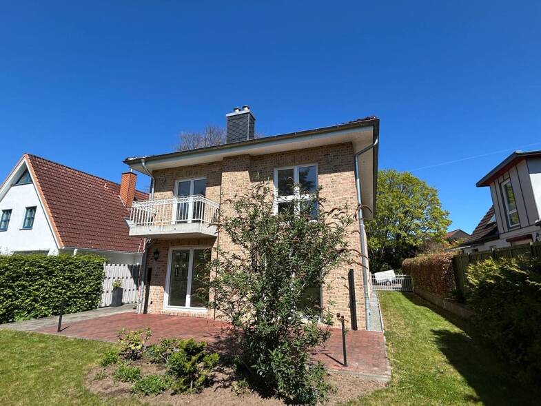 Mehrfamilienhaus zum Kauf 698.000 € 6 Zimmer 180 m² 597 m² Grundstück Preetz 24211
