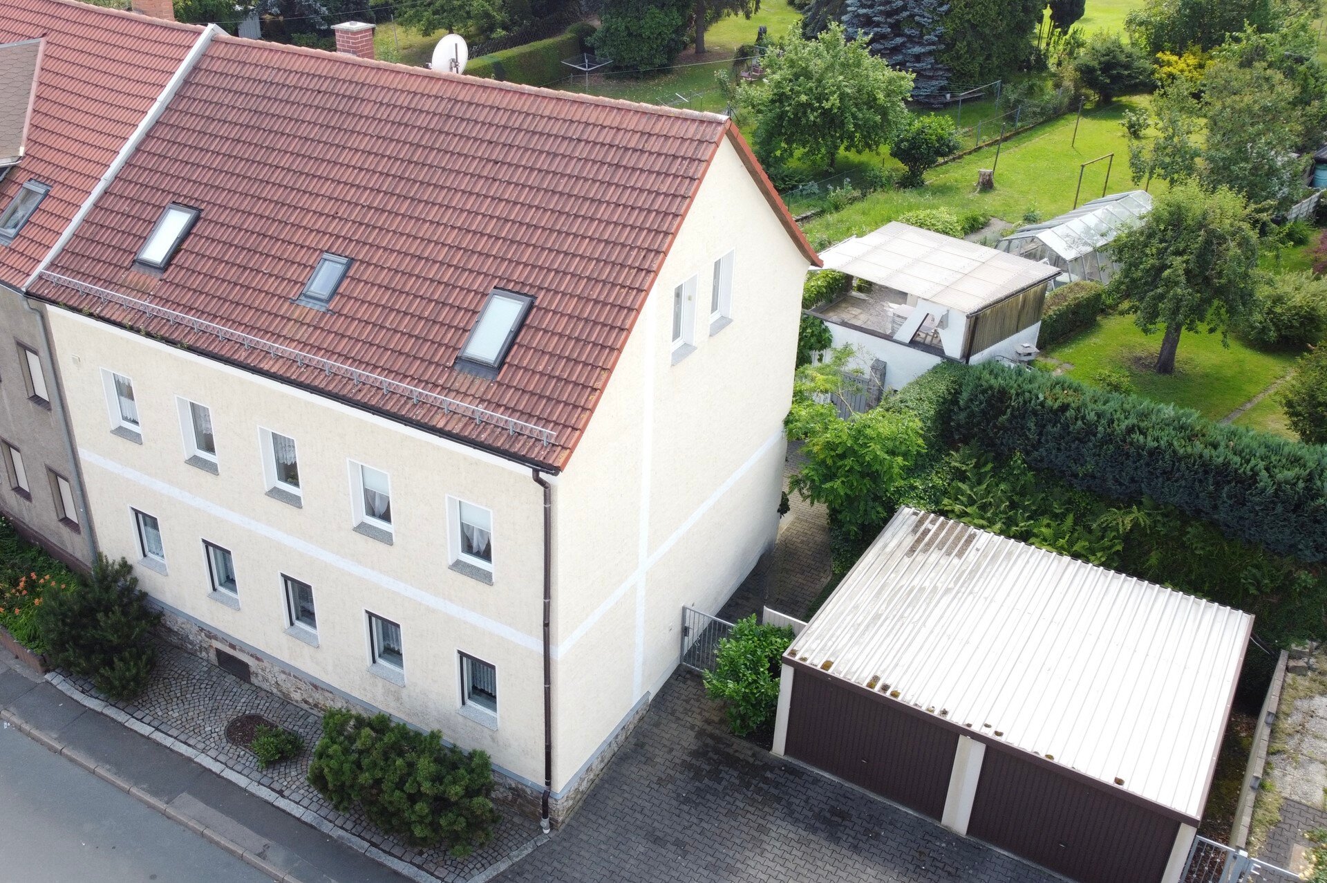 Reihenendhaus zum Kauf 249.000 € 12 Zimmer 217 m²<br/>Wohnfläche 802 m²<br/>Grundstück Siebenlehn Großschirma / Siebenlehn 09603