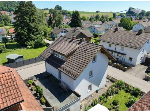 Mehrfamilienhaus zum Kauf 495.000 € 6 Zimmer 192,5 m² 233 m² Grundstück Marktoberdorf 87616