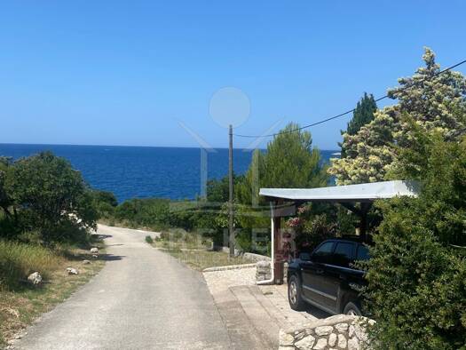 Bungalow zum Kauf 1.500.000 € 3 Zimmer 85 m² 497 m² Grundstück Martinšćica 51556