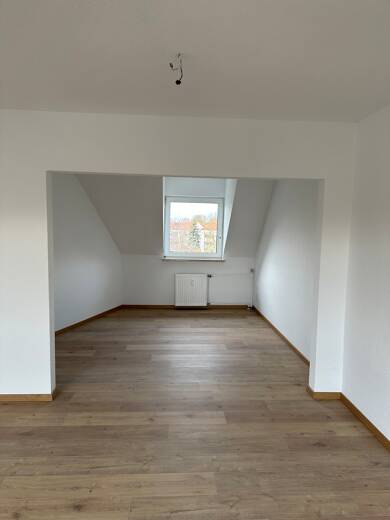Wohnung zur Miete 625 € 4 Zimmer 108 m² Dachgeschoss, 2. Geschoss frei ab sofort Schulstraße 45 St. Egidien St. Egidien 09356
