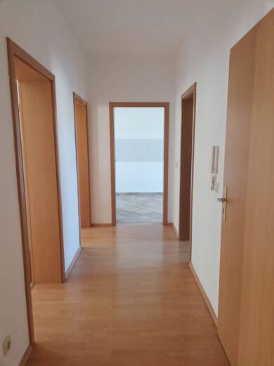 Wohnung zur Miete 494 € 3 Zimmer 76 m² 1. Geschoss frei ab sofort Clara-Zetkin-Strasse 23 Schmölln Schmölln 04626