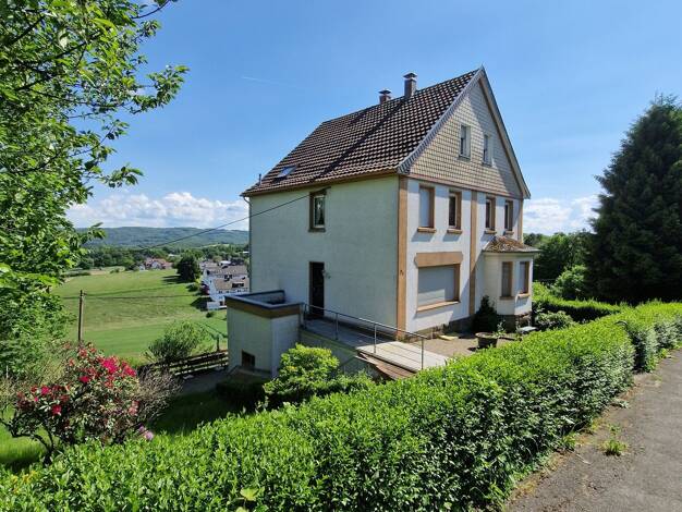 Mehrfamilienhaus zum Kauf provisionsfrei 375.000 € 12 Zimmer 325 m² Am Hagen 21 Silschede Gevelsberg 58285