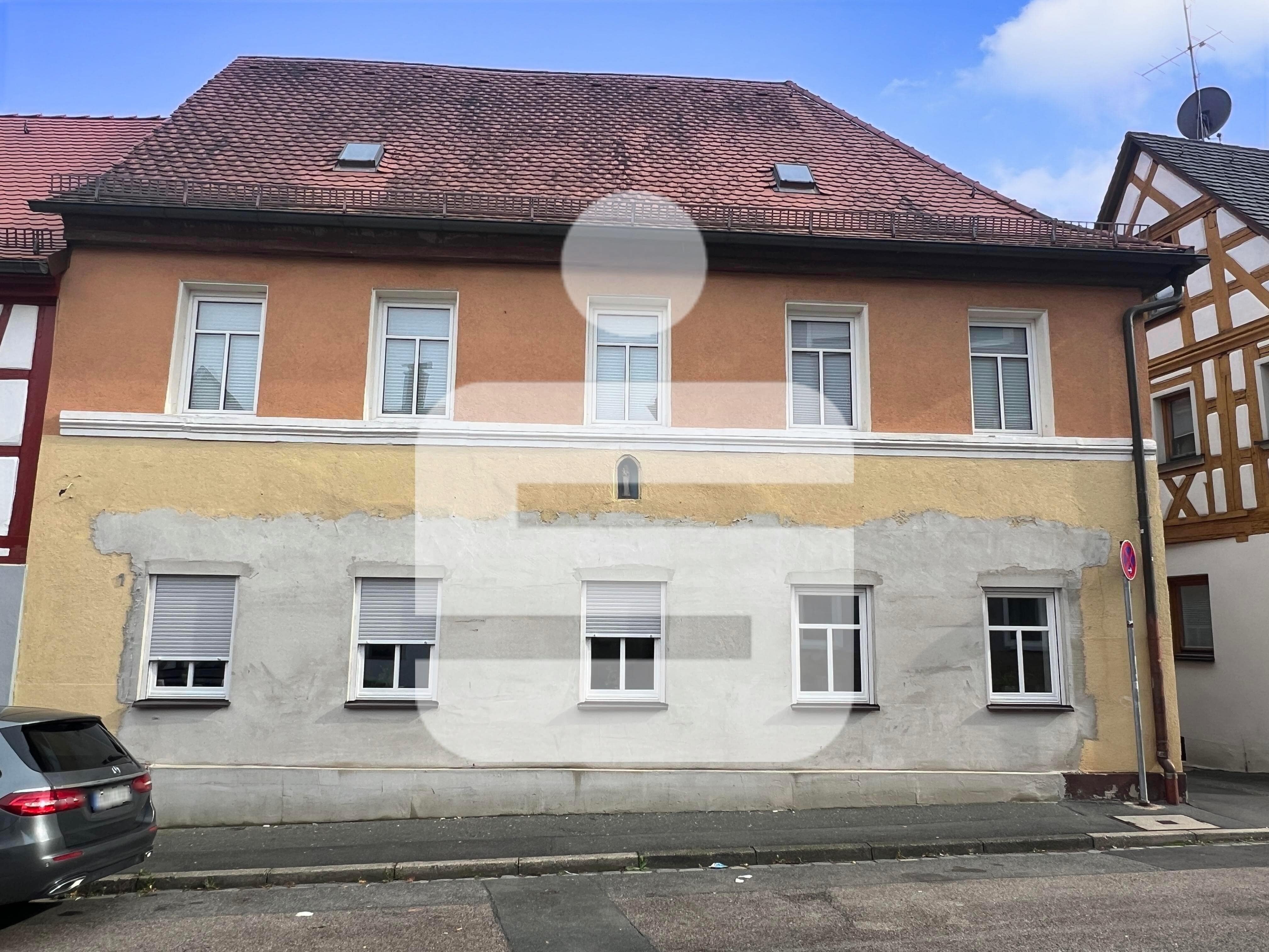 Mehrfamilienhaus zum Kauf 560.000 € 9 Zimmer 219 m²<br/>Wohnfläche 352 m²<br/>Grundstück Herzogenaurach 1 Herzogenaurach 91074