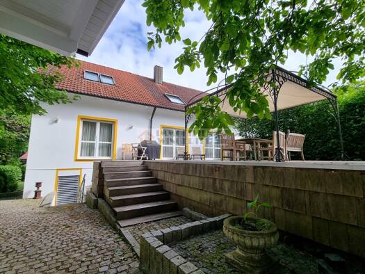 Einfamilienhaus zum Kauf 698.000 € 5 Zimmer 270 m² 664 m² Grundstück Alteglofsheim 93087