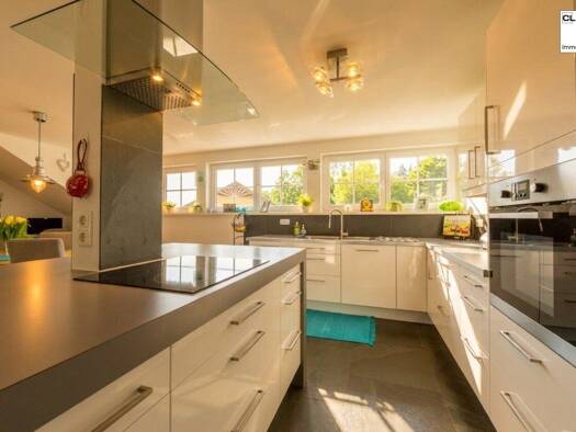 Wohnung zur Miete 1.950 € 3 Zimmer 150 m² frei ab sofort Zell am Moos 4893