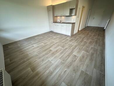 Studio zur Miete 318 € 2 Zimmer 42,4 m² 2. Geschoss Fürstenstraße 263-265 Yorckgebiet Chemnitz 09130
