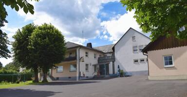Mehrfamilienhaus zum Kauf 450.000 € 9 Zimmer 277 m² 2.336 m² Grundstück Neusorg Neusorg 95700