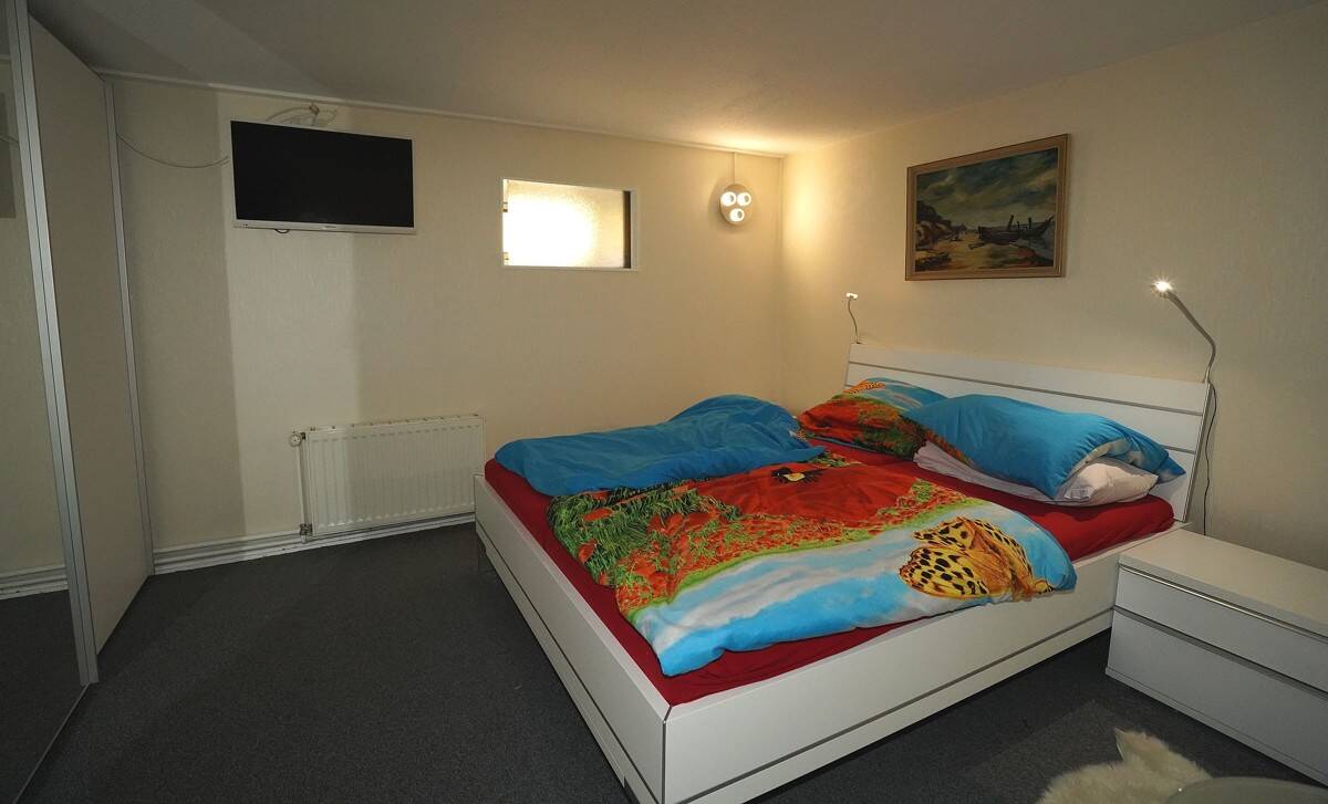 Property thumbnail 10