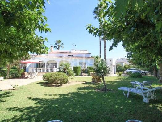 Villa zum Kauf 875.000 € 4 Zimmer 255 m² 1.036 m² Grundstück Castelló d'Empúries 17487