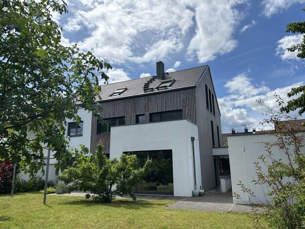 Einfamilienhaus zum Kauf 849.000 € 9 Zimmer 262,7 m² 830 m² Grundstück Kleinwallstadt 63839