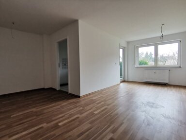 Wohnung zur Miete 325 € 2 Zimmer 53,4 m² frei ab 01.12.2024 Limbach-Oberfrohna Limbach-Oberfrohna 09212