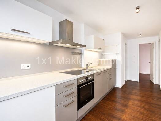 Wohnung zur Miete 790 € 2 Zimmer 66 m² frei ab sofort Pfaffenstr. 3 Schelfstadt Schwerin 19055