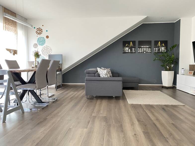 Wohnung zum Kauf 357.000 € 4 Zimmer 90,1 m² Dachgeschoss Trossingen Trossingen 78647