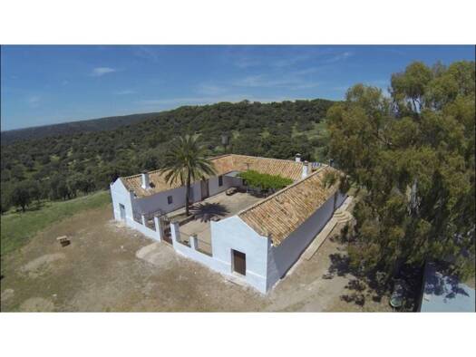 Bauernhaus zum Kauf 3.000.000 € 3 Zimmer 245 m² 245 m² Grundstück Almodóvar del Río 14000