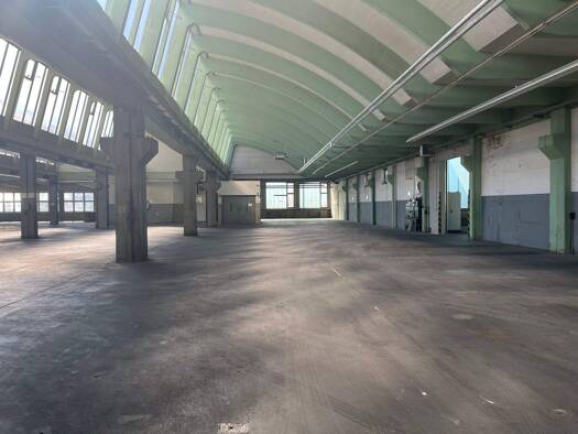 Produktionshalle zur Miete 4.850 m² Lagerfläche teilbar ab 1.500 m² Westhausen 73463