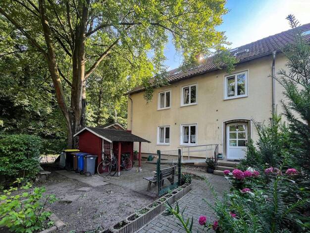 Mehrfamilienhaus zum Kauf 400.000 € 8 Zimmer 181 m² 388 m² Grundstück Dodesheide Osnabrück 49088