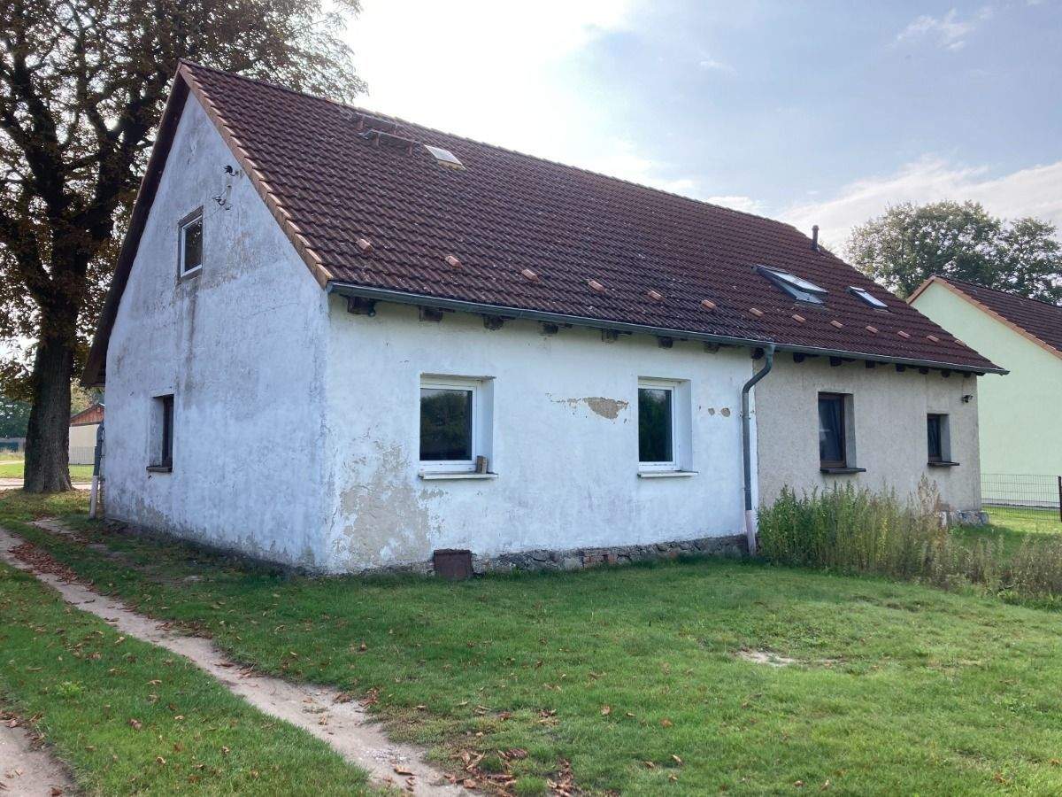 Immobilie in Moltzow - Wohnhaus mit aktuell zwei Einheiten - Grundstück ca. 2.700 m²..... - Bild 2