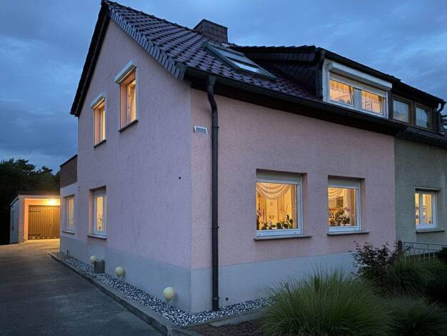 Doppelhaushälfte zum Kauf provisionsfrei 219.000 € 5 Zimmer 120 m² 1.640 m² Grundstück Nudersdorf Lutherstadt Wittenberg 06889