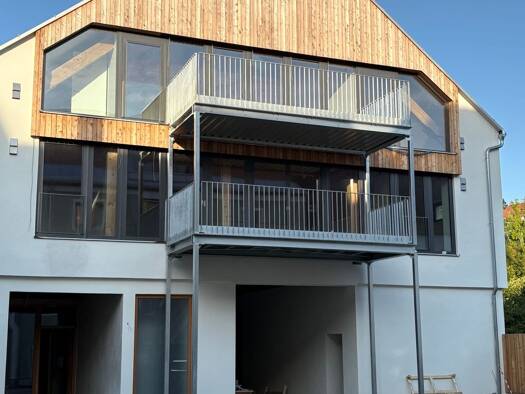 Wohnung zur Miete 1.235 € 3 Zimmer 130 m² Geschoss 1/2 frei ab sofort Marktplatz 23 Ortenburg 94496