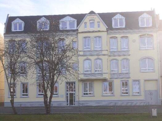 Wohnung zur Miete 653 € 3 Zimmer 87 m² 3 Geschosse frei ab sofort Rheinstraße 194 Bant Wilhelmshaven 26382