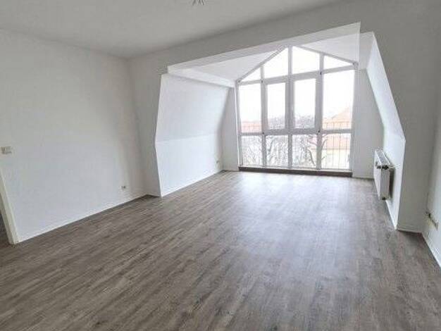 Wohnung zur Miete 587 € 3 Zimmer 90,3 m² 4. Geschoss frei ab 04.09.2026 Große Diesdorfer Straße 12 Stadtfeld Ost Stadtfeld Ost 39108