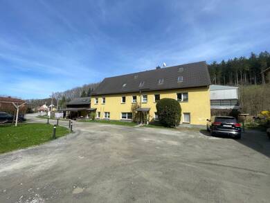 Mehrfamilienhaus zum Kauf als Kapitalanlage geeignet 380.000 € 690 m² 4.500 m² Grundstück Dittersdorf Amtsberg 09439