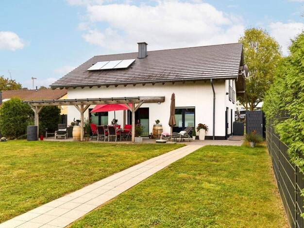 Einfamilienhaus zum Kauf 599.000 € 5 Zimmer 200 m² 1.220 m² Grundstück frei ab sofort Westrich Möhnesee 59519