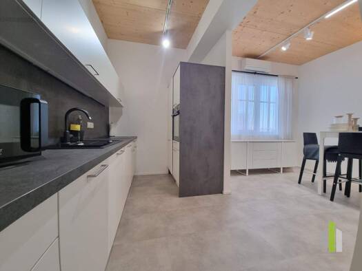 Bürogebäude zur Miete 5 Zimmer 295 m² Bürofläche Straßwalchen 5204