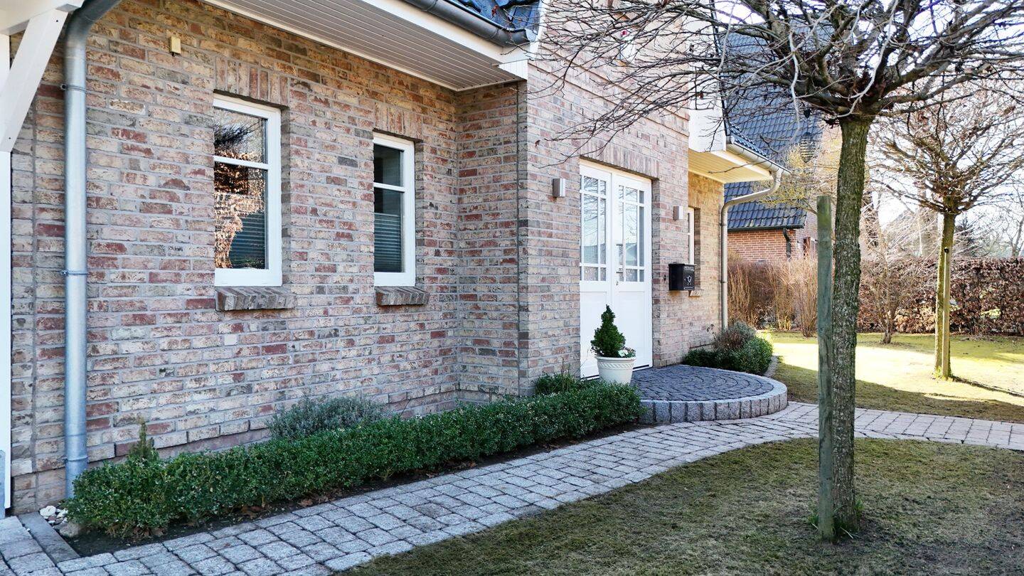 Immobilie in Tremsbüttel - Stilvolles A+Effizienzhaus für höchste Wohnansprüche - Bild 1