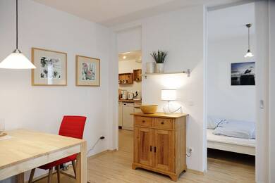 Wohnung zur Miete 670 € 1,5 Zimmer 50 m² 1. Geschoss frei ab sofort Coburg Coburg 96450