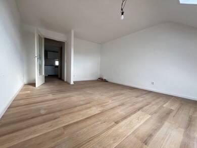 Wohnung zur Miete 760 € 2 Zimmer 42 m² Dachgeschoss Lauffen am Neckar 74348