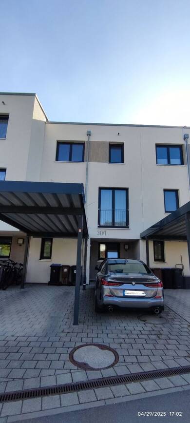 Haus zur Miete 2.700 € 6,5 Zimmer 136 m² 211 m² Grundstück Stetten Leinfelden-Echterdingen 70771