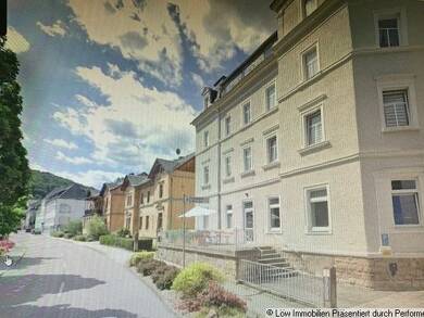 Wohnung zur Miete 415 € 3 Zimmer 73,2 m² 2. Geschoss frei ab sofort Bahnhofstraße 2 Glashütte Glashütte 01768