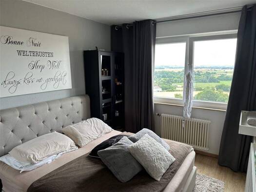 Wohnung zum Kauf 299.000 € 3 Zimmer 79,5 m² 13. Geschoss frei ab sofort Nieder-Eschbach Frankfurt 60437