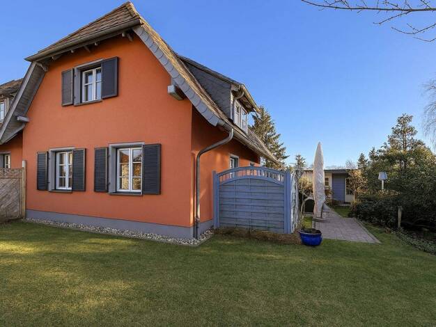 Doppelhaushälfte zum Kauf 449.000 € 3 Zimmer 95 m² 582 m² Grundstück Wieck a. Darß 18375