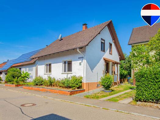 Einfamilienhaus zum Kauf 225.000 € 4,5 Zimmer 104 m² 285 m² Grundstück Grießen Klettgau 79771