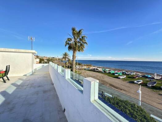 Villa zum Kauf 650.000 € 3 Zimmer 202 m² Rincón de la Victoria 29720