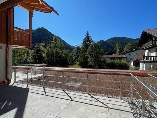 Terrassenwohnung zur Miete - Erstbezug 1.440 € 2 Zimmer 72 m² 1. Geschoss frei ab sofort Neuhaus Schliersee 83727